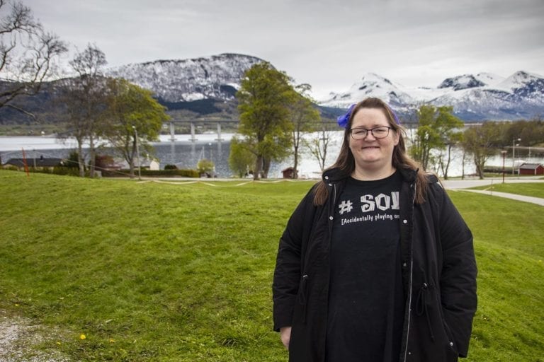 Janne Iren Holseter fortel at det kan hende premieredatoen vert utsett. Men førestillinga 