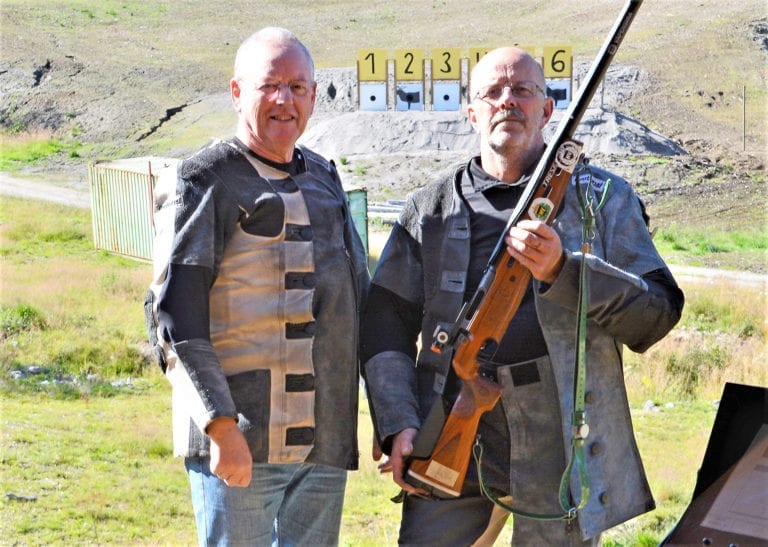 Hans Jakop Frostad (th.) og Alf-Henrik Håker var de eneste som deltok i «Hjemme-LS» i Tresfjord.