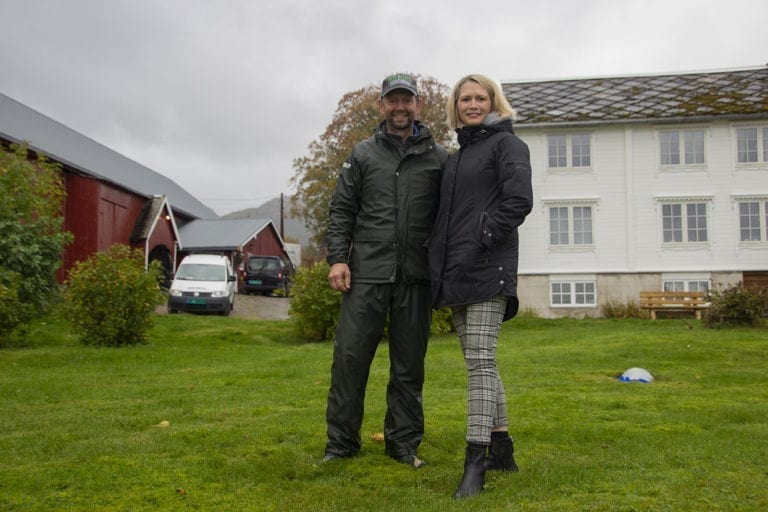 Tore Gjelsten og Heidi Beate Gjelsten fekk ideen om hengekøyeturisme for fleire år sidan. No føler dei seg pressa til å gå ut med planane på grunn av risikoen for at det vert etablert oppdrettsanlegg i Korsvika som vil kome i konflikt med planane deira.